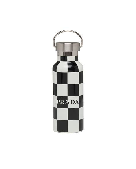 prada vattenflaska